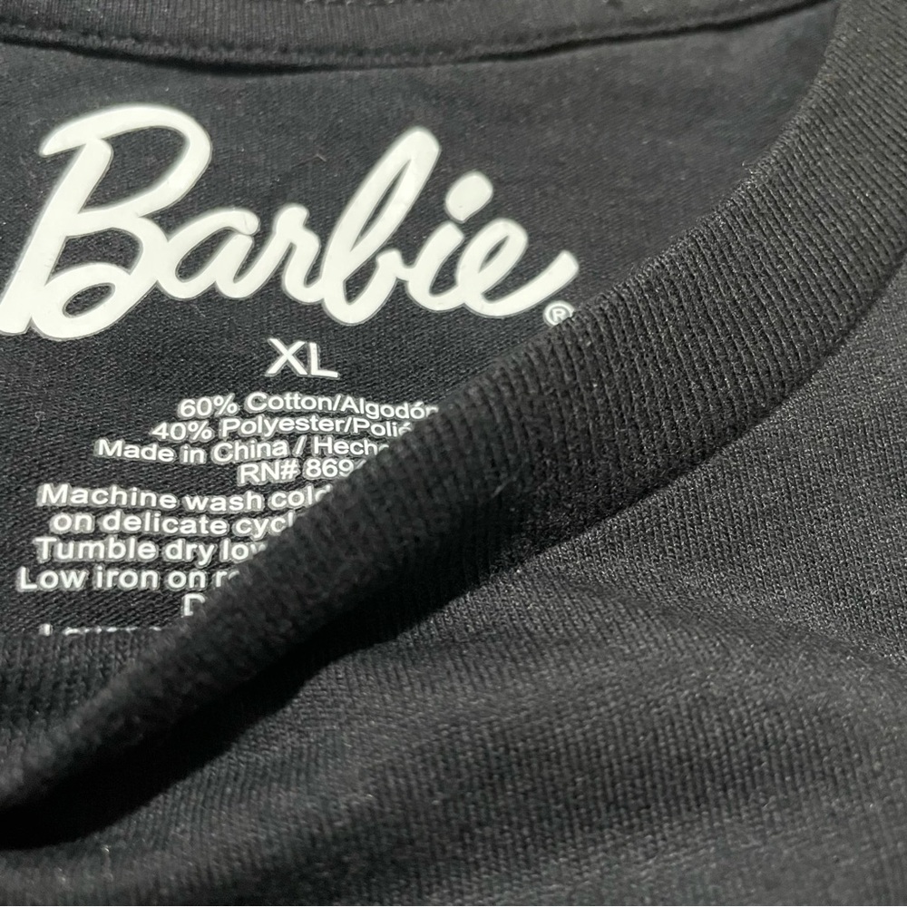 Barbie - Picture 3 of 12